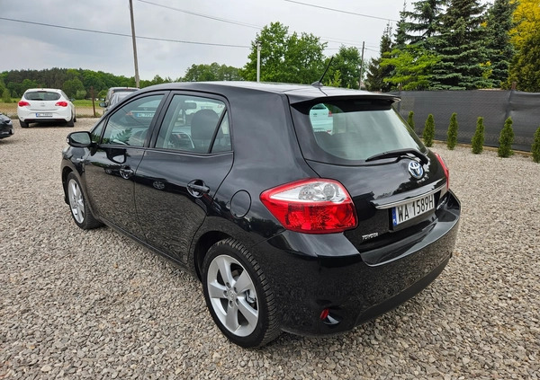 Toyota Auris cena 31900 przebieg: 247786, rok produkcji 2012 z Warszawa małe 172